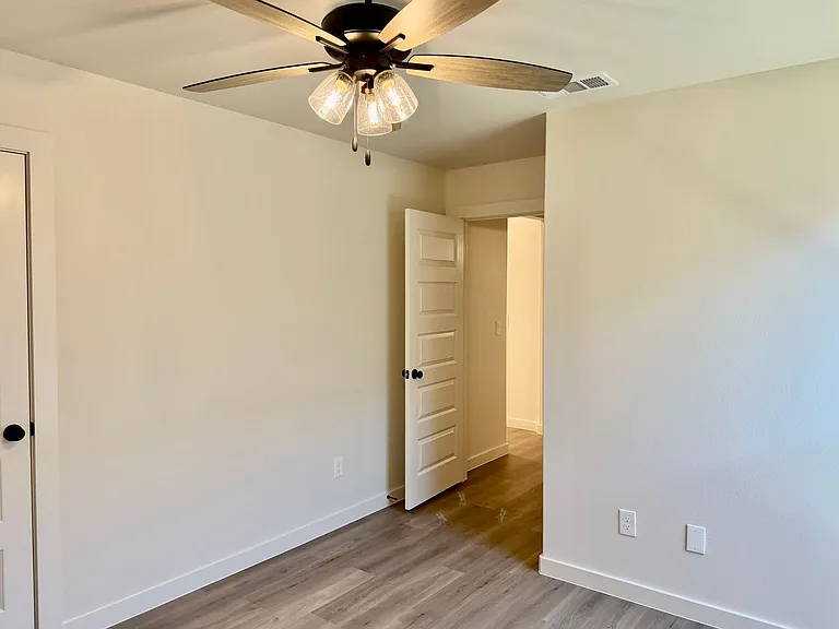 2408 Aberdeen Ave — Photo 26