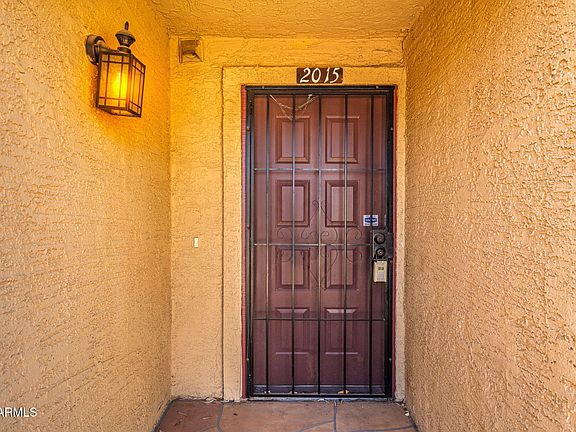 2nd image of 653 W GUADALUPE Road #2015