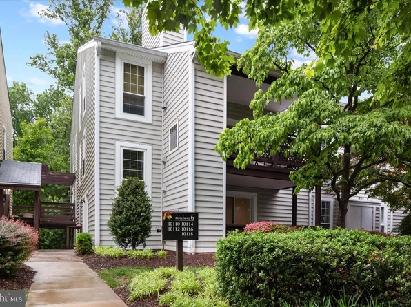 10110 Oakton Terrace Rd #10110, Oakton, VA 22124
