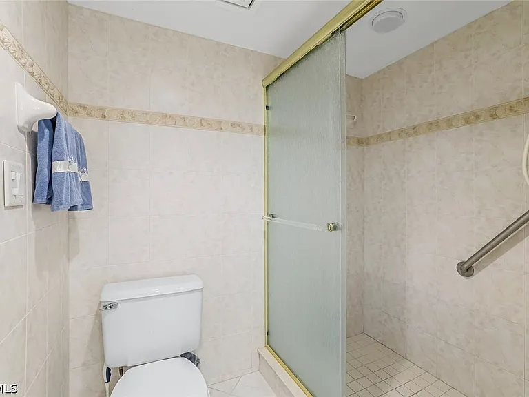 26225 Hickory Blvd #10C — Photo 17