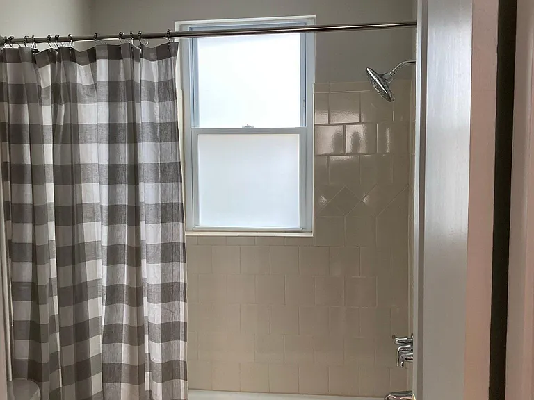 2723 Alberts Ct — Photo 10