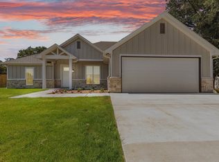 419 Redbud Ln, Tolar, TX 76476