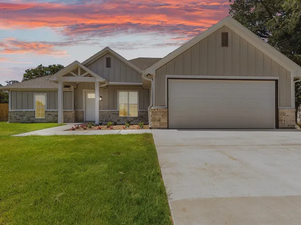 419 Redbud Ln, Tolar, TX 76476