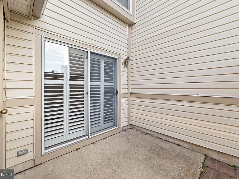 254 Steeplechase Ct — Photo 3