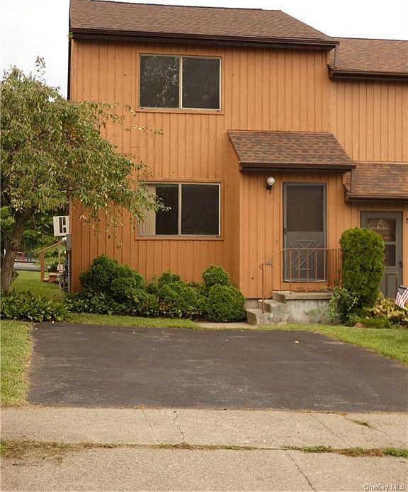 1st image of 71 Sterling Dr