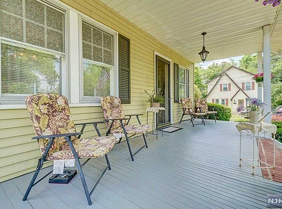 Lemonade front porch