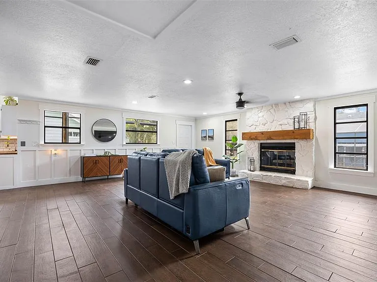 12756 Poinsettia Ave — Photo 7