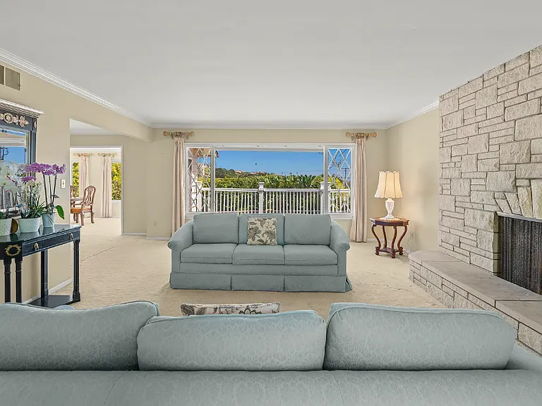 6401 La Jolla Scenic Dr S — Photo 3