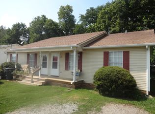 105 Cloverdale Dr, Columbia, TN 38401