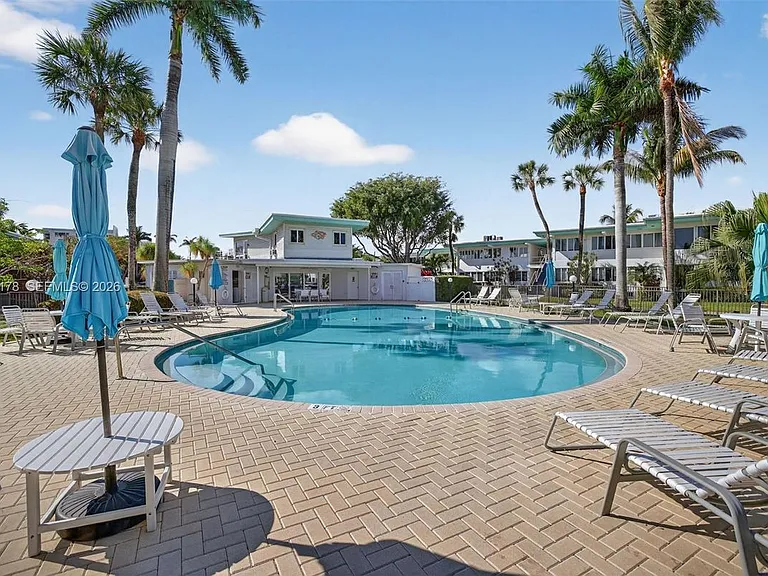 180 Isle Of Venice Dr #121 — Photo 13
