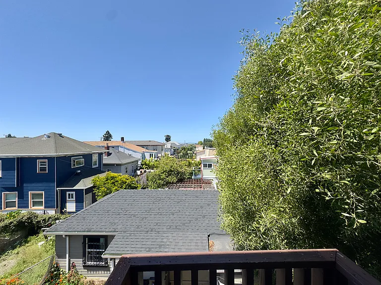 3115 Martin Luther King Jr Way — Photo 48