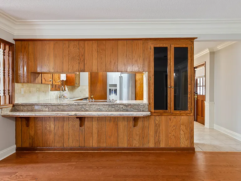 504 Alonda Dr — Photo 10