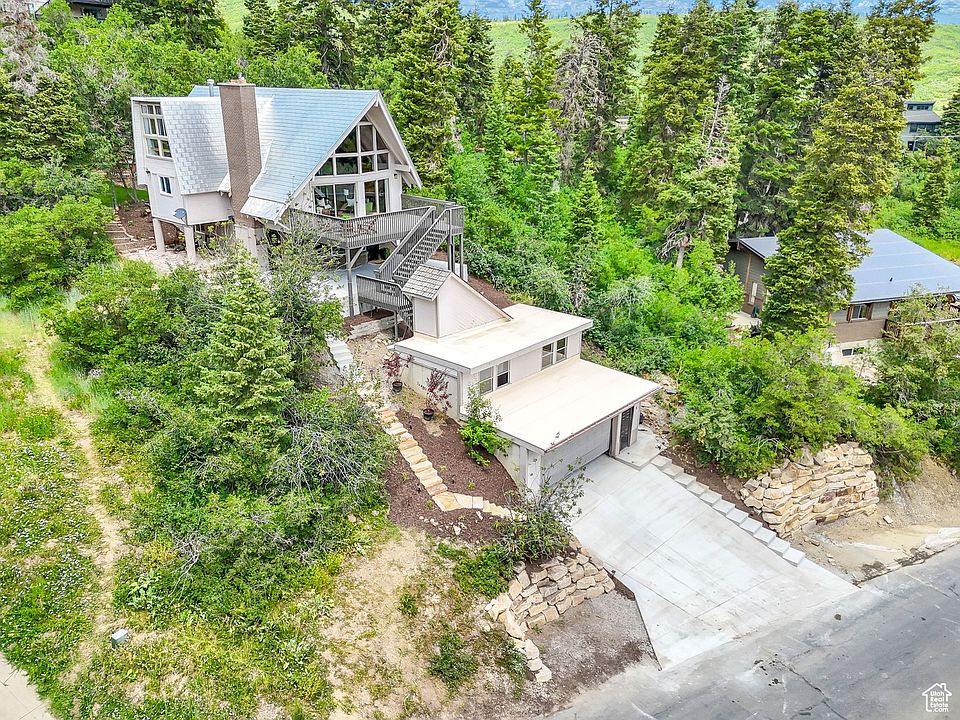 1st image of 575 W Upper Evergreen Dr