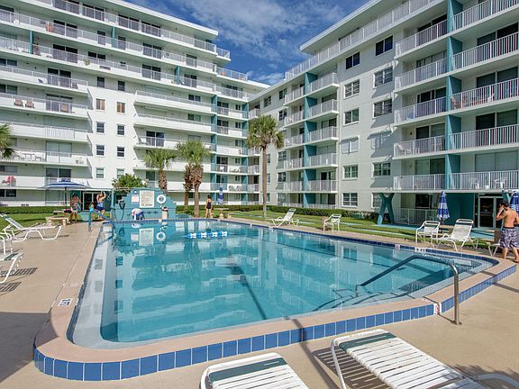 3rd image of 2727 N Atlantic Ave #6070