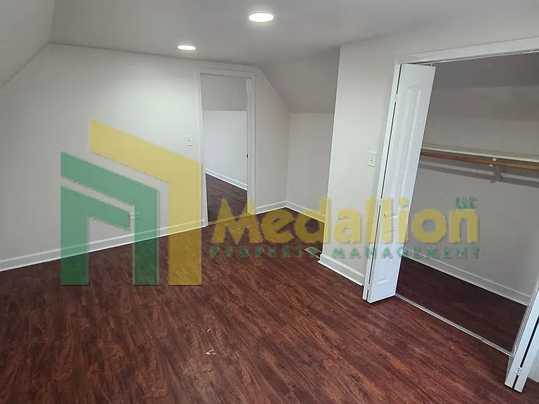 9312 S Peoria St — Photo 16