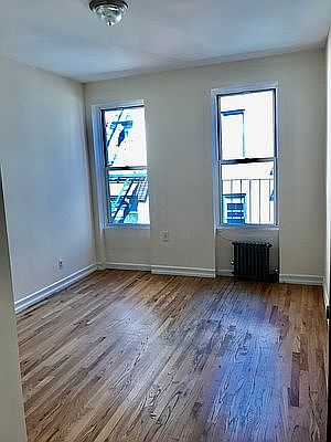 2nd image of 515 W 111th St APT 6E