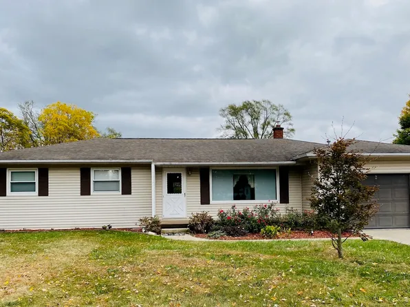 215 E Gloucester Dr, Saginaw, MI 48609