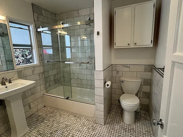 650 Park Ave #650 — Photo 5