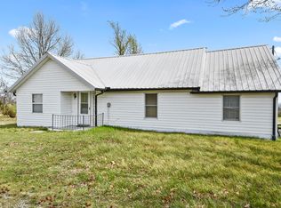 23211 Farm Road 2050, Aurora, MO 65605
