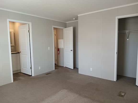 4th image of 5172 Chantelle Dr #124
