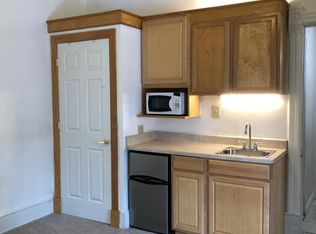 305 S Elm St #C, Champaign, IL 61820