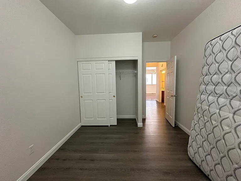 1570 Iratcabal Dr — Photo 16