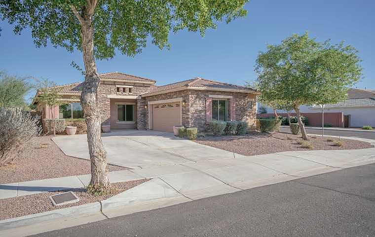 1st image of 26423 N 167th Ave