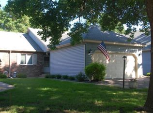 2605 Lake Court Dr #63, Mounds View, MN 55112