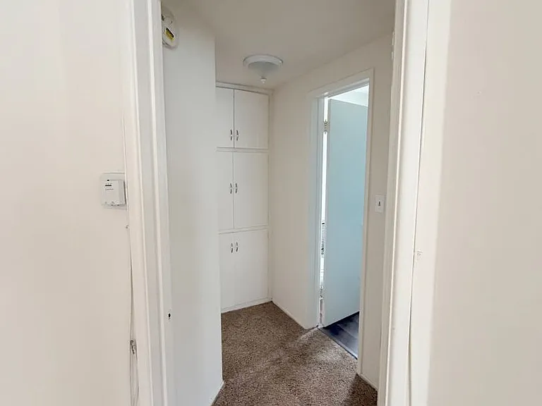 200 E Dryden St — Photo 8