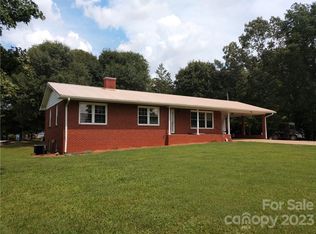 859 Old Caroleen Rd, Forest City, NC 28043