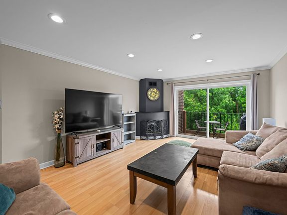 4th image of 1575 Sandpebble Dr APT 337