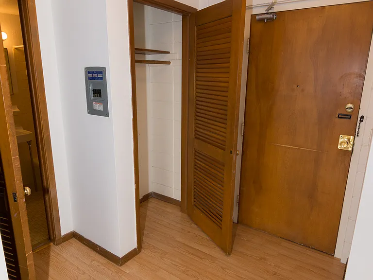 Blaisdell Avenue Apartments — Photo 11