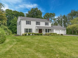 39 Driftway Rd, Danbury, CT 06811