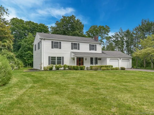 39 Driftway Road, Danbury, CT 06811