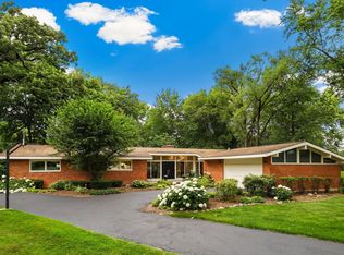 385 Knollwood Ct, Palatine, IL 60067