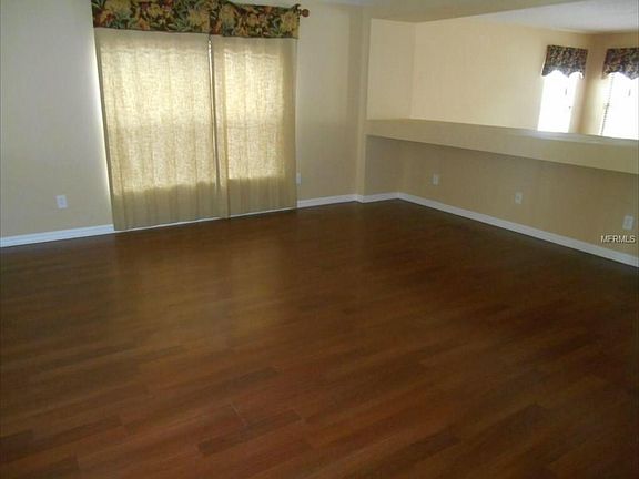 4th image of 13685 Phoenix Dr