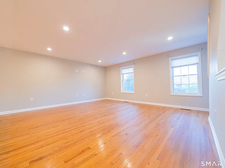 9 Englewood Ave #C — Photo 9