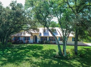 455 8th Ave, Labelle, FL 33935