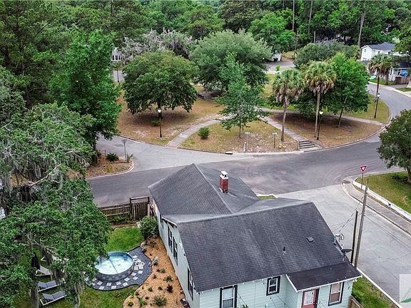 3rd image of 2142 Vermont Avenue