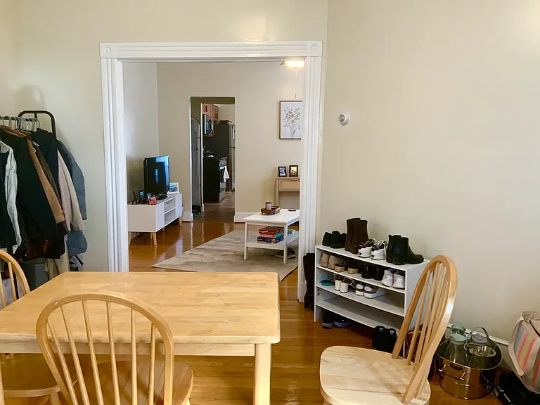 10 Victoria St #2 — Photo 8