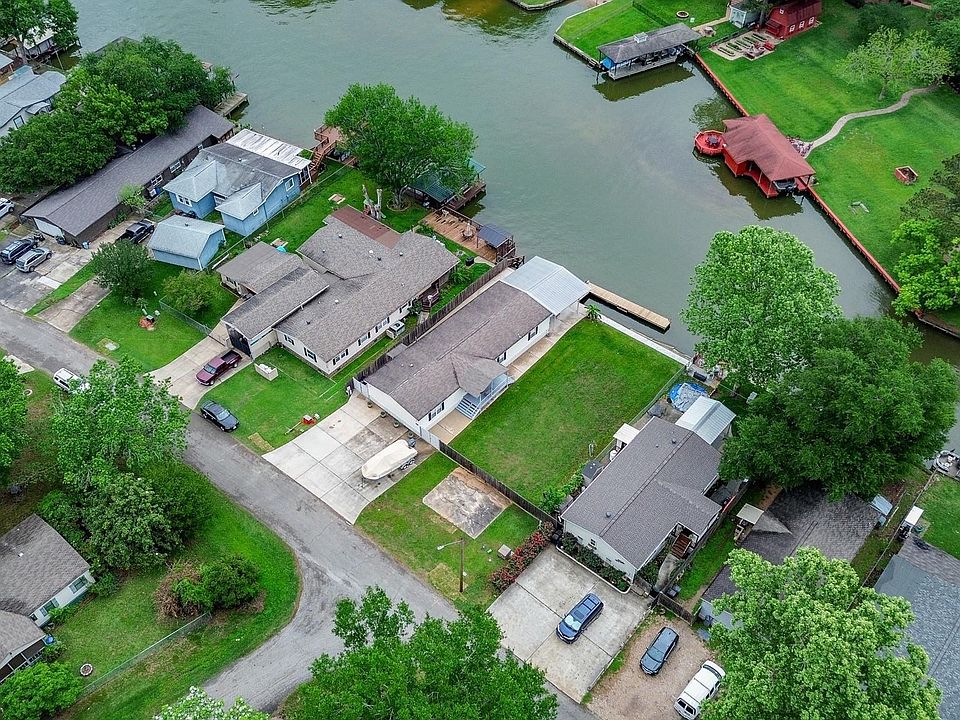 1st image of 14184 Shadow Bay Dr