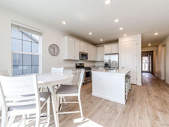 5th image of 15912 Wabash Court