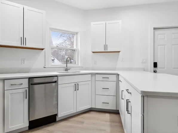 4 Crest Ave #2, Revere, MA 02151