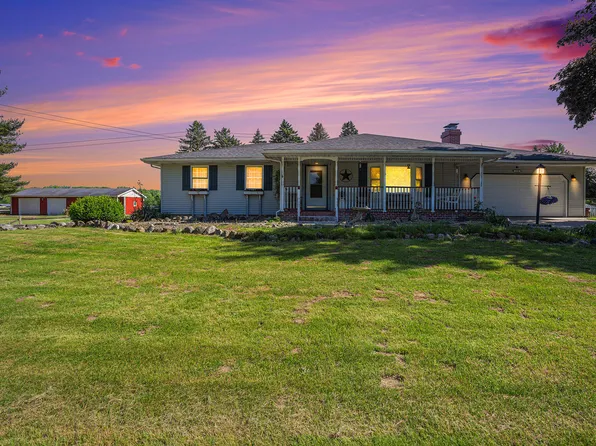 1520 E Dowling Rd, Hastings, MI 49058
