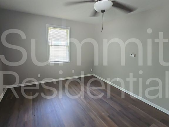 2nd image of 2913 W 44th Ave