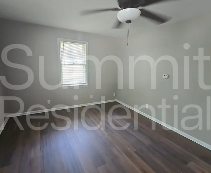 2913 W 44th Ave — Photo 2