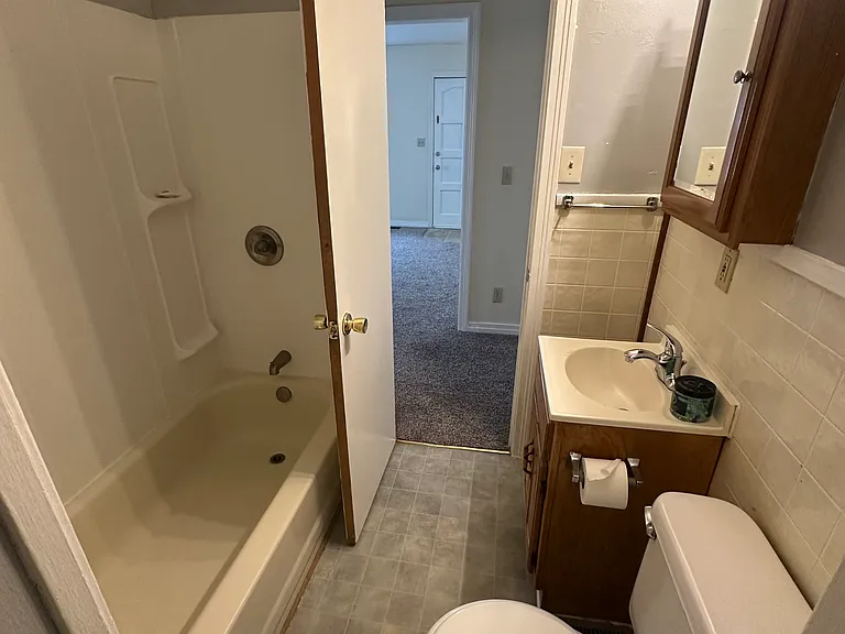 419 S Connecticut Ave — Photo 4