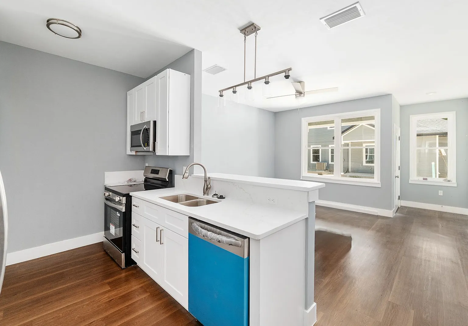 420 NW 3rd Ave Unit 1 - New construction — Photo 4