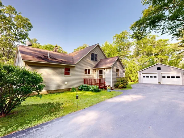 15 High Pine Lane, Gardiner, ME 04345