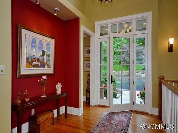 3rd image of 34 Village Springs Ln